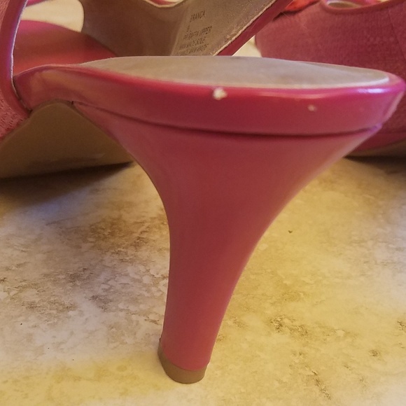 Karen Scott pink peep toe sling back pumps - Picture 7 of 8